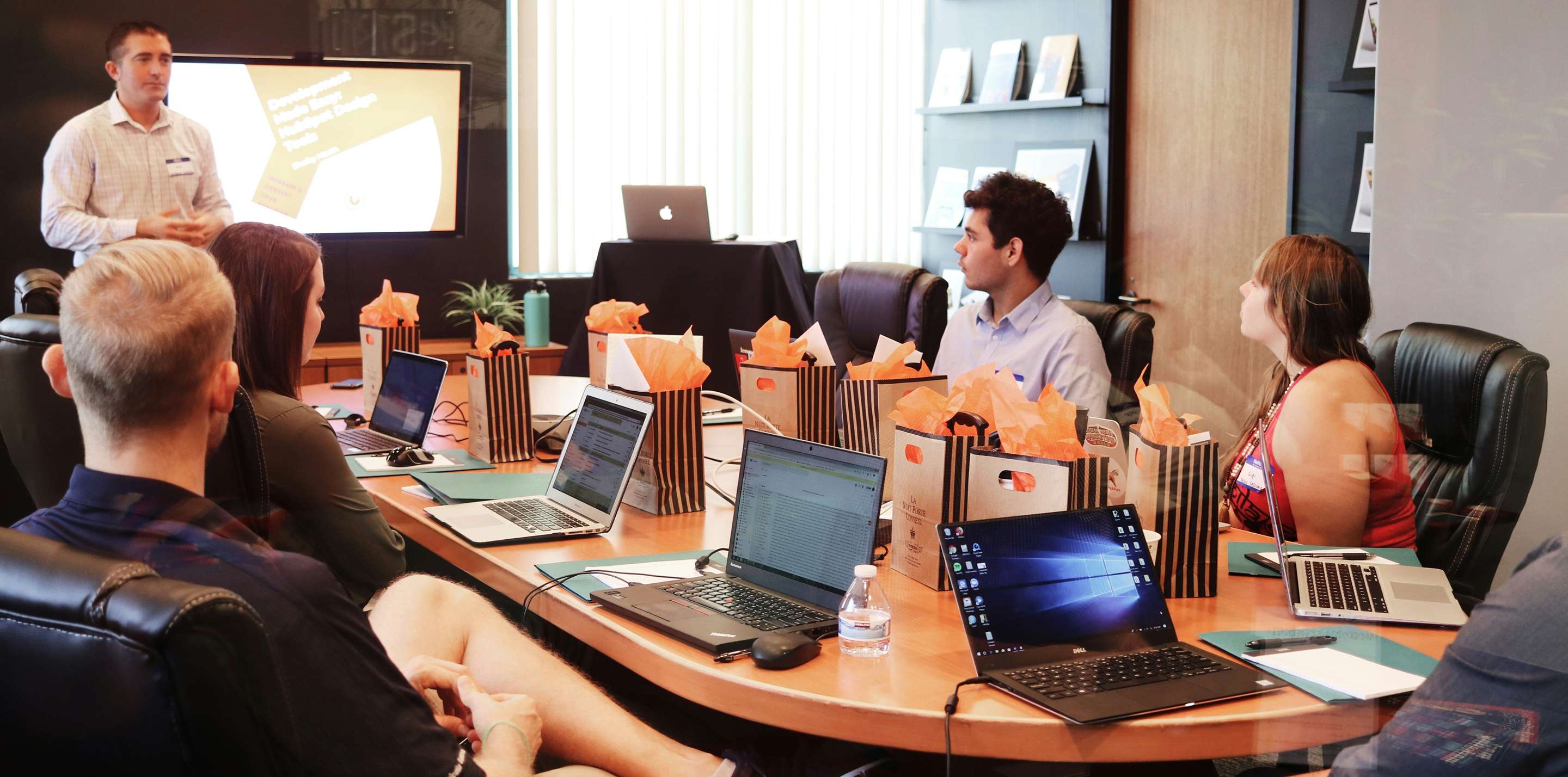 Financial Consulting Image